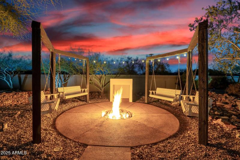Fire Pit / Seating Area