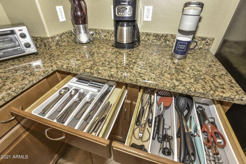 Kitchen-Fully Stocked-Utensils
