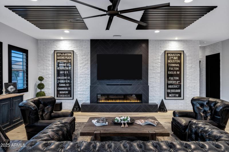 20745 N Verbena Ln-28