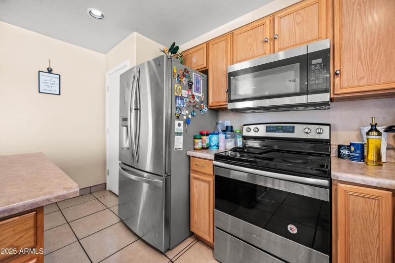 6922 S 26th Ln Phoenix AZ 85041-40