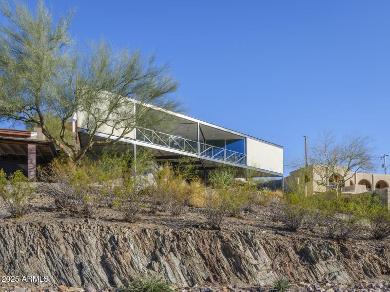 Listings_1340_E_LasPalmaritasDr_Images-1