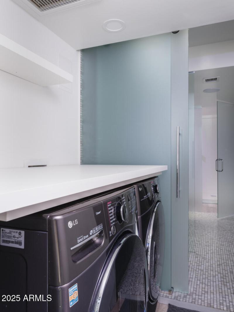 Listings_1340_E_LasPalmaritasDr_Images-5