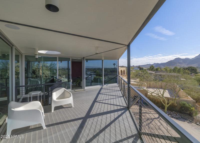 Listings_1340_E_LasPalmaritasDr_Images-5