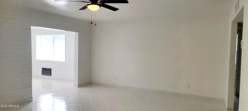 1002 East Mescal Drive