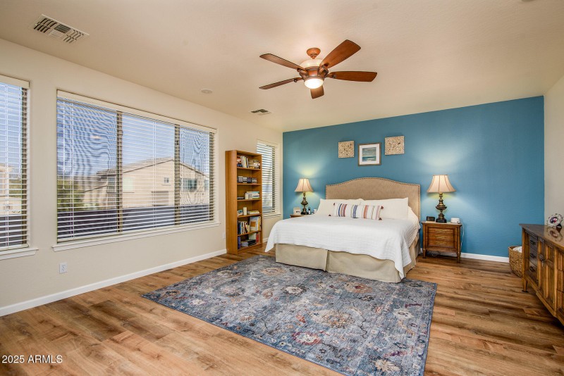 Massive Primary En~Suite