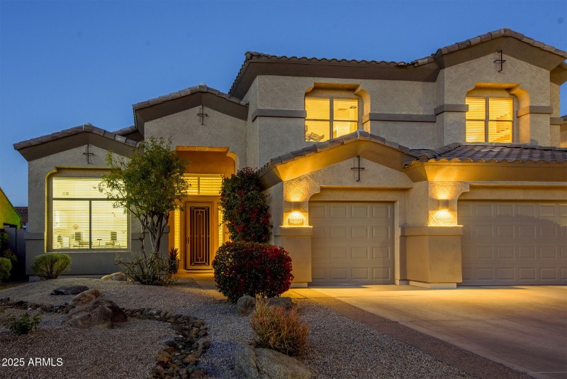 Nestled in Estrella's Pristine