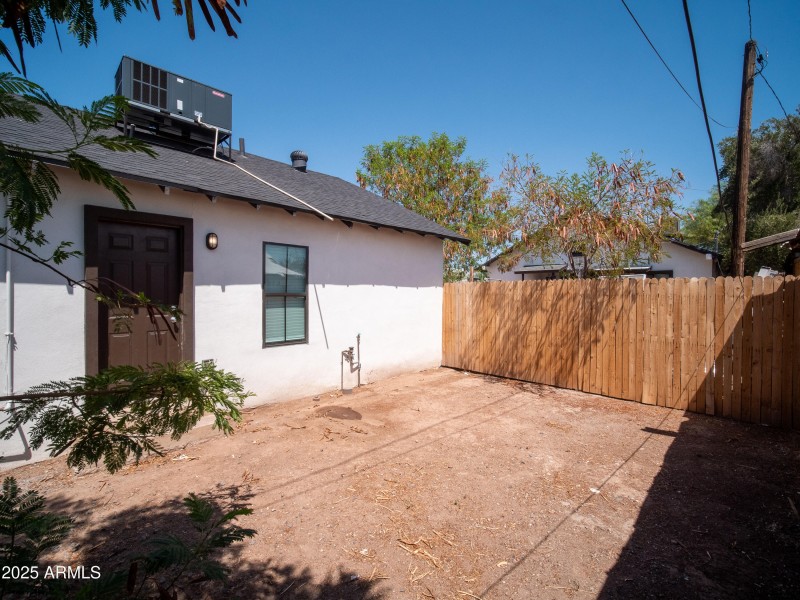 1148 E Diamond - Back Exterior