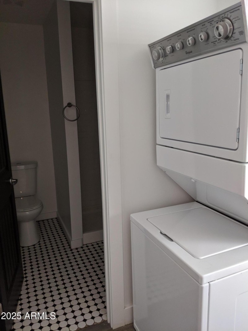 1146 E Diamond- Washer