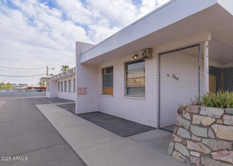 2619 N 3rd Street, Phx 85004