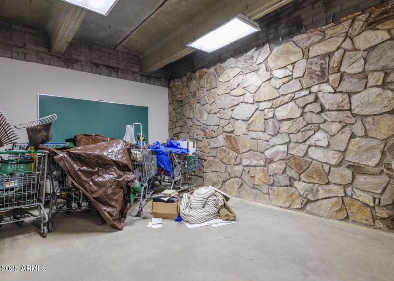 2619 N 3rd Street, Phx 85004