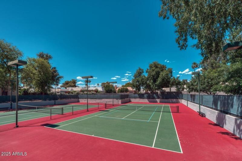 Community Tennis Courts