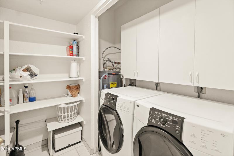 11333 N 92nd St Unit 1021-23 laundry