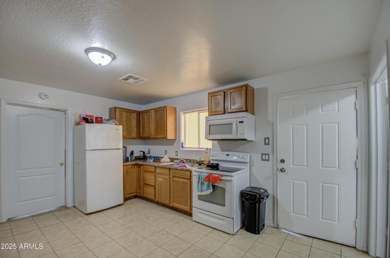 Unit 3 - Kitchen 1 - AZ Premier Real Es