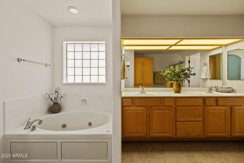 214-Primary Bathroom