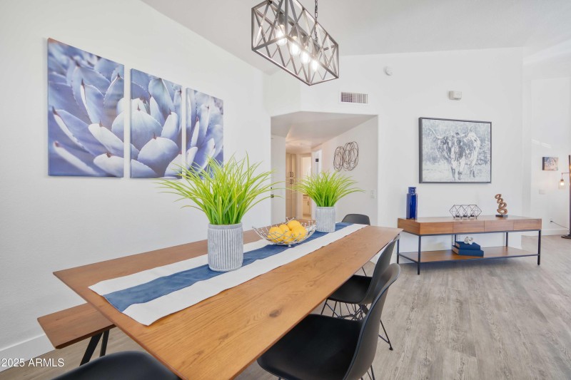 250 W Juniper Ave, Gilbert - 113740