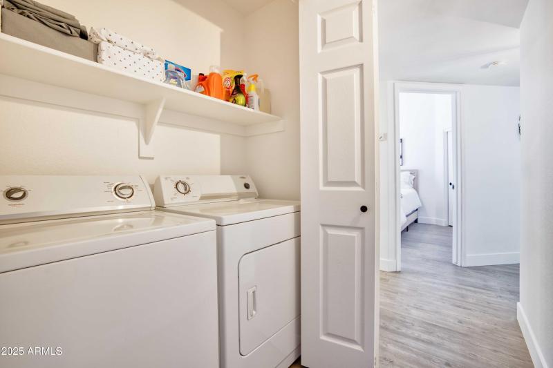 250 W Juniper Ave, Gilbert - 121938