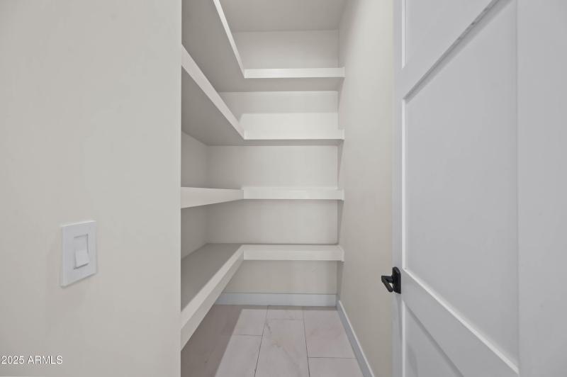 4409 N 32nd St, Phoenix, AZ 85018-13