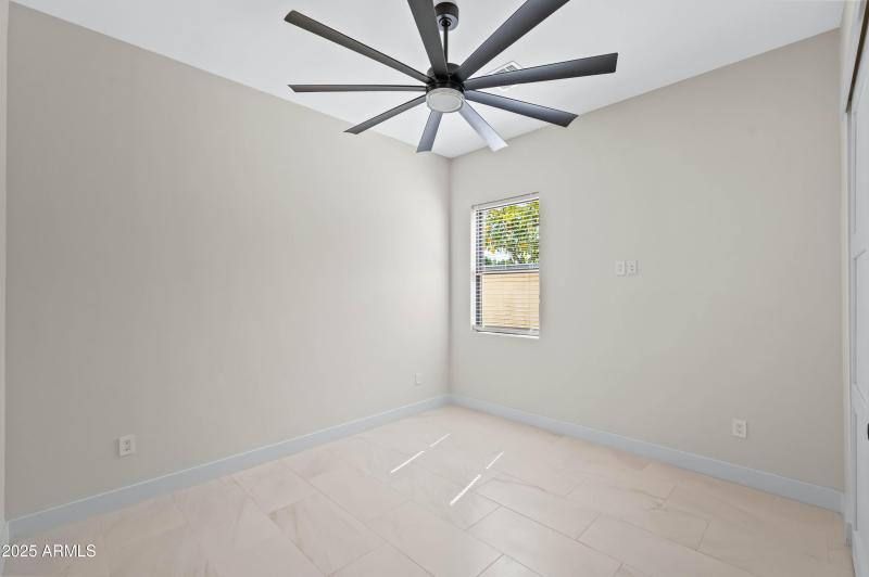 4409 N 32nd St, Phoenix, AZ 85018-31