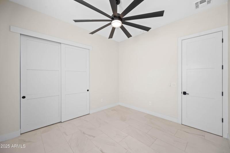 4409 N 32nd St, Phoenix, AZ 85018-34