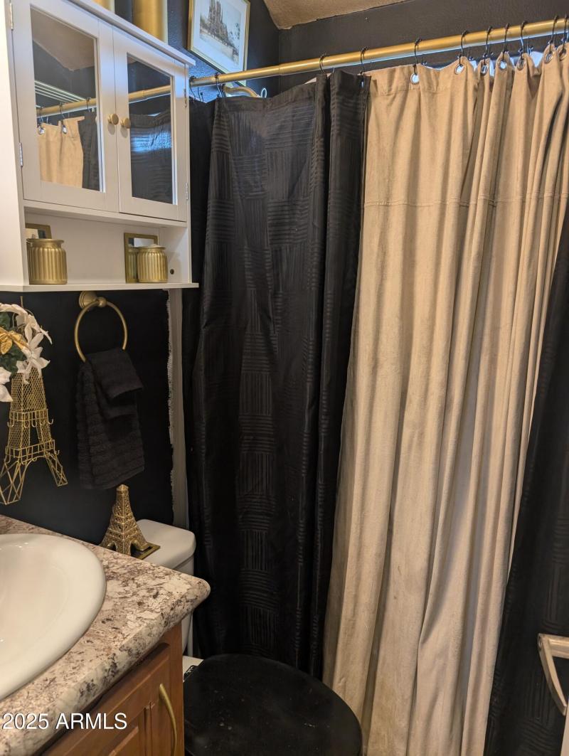 PXL_20250313_211027328.MP