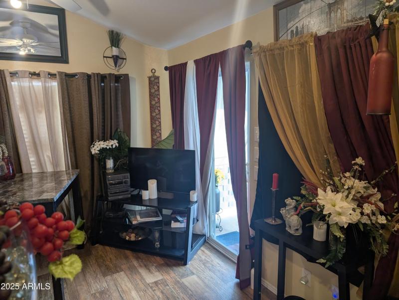 PXL_20250313_211136758.MP