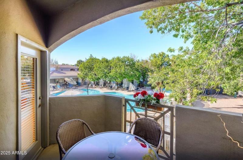 Outdoor Dining with the Best Views