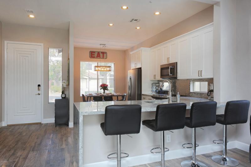 Phantom Breakfast bar