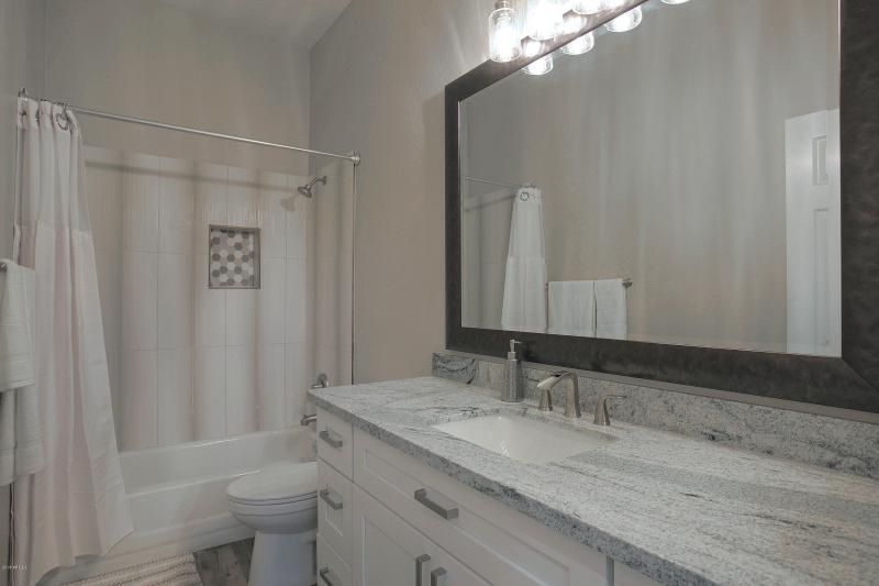 Phantom Hallway Bath