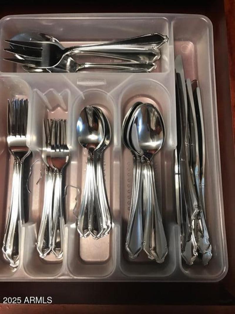 bell rd 118 kitchen stuff