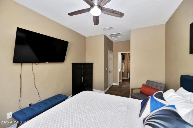 Warm & Cozy Bedroom 2