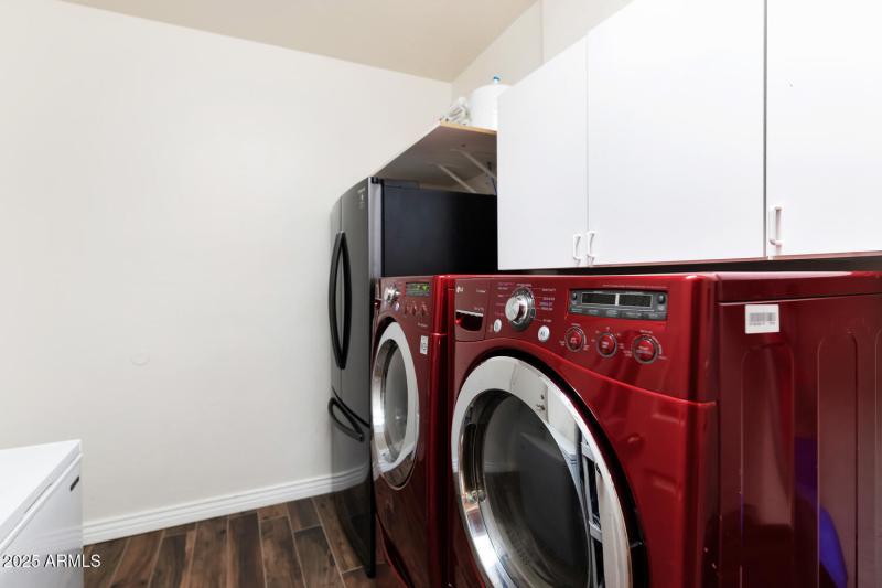 Full Size Front Load Washer & Dryer