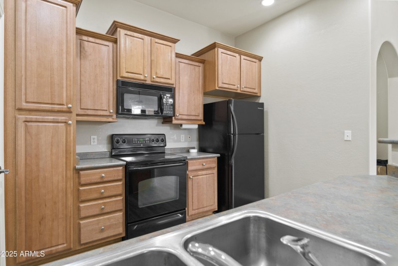 23174 S Lakewood Dr00010