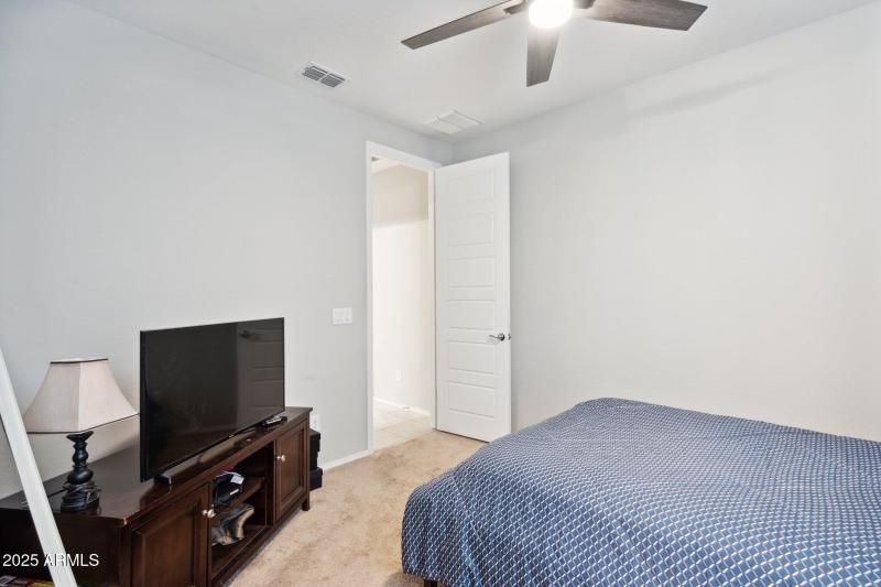 31-web-or-mls-25451-n-164th-dr