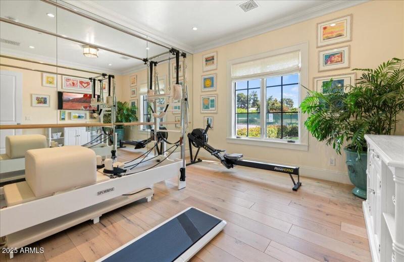 43-5446 E. Exeter Blvd 35