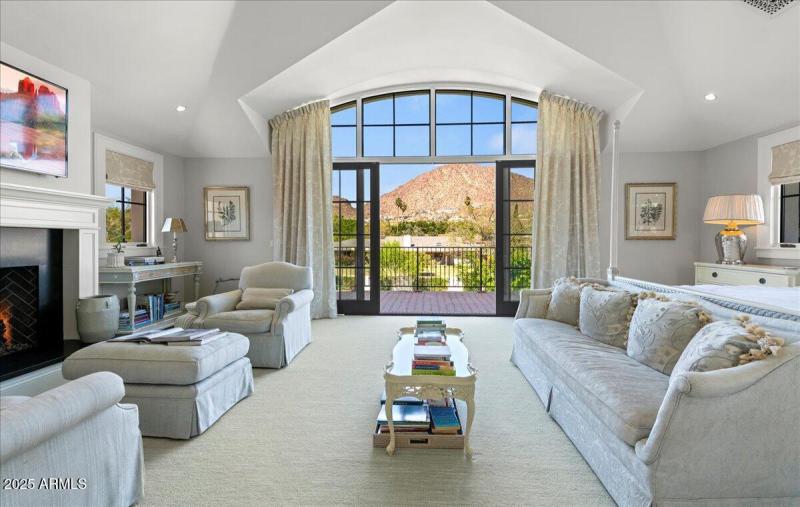 68-5446 E. Exeter Blvd 60