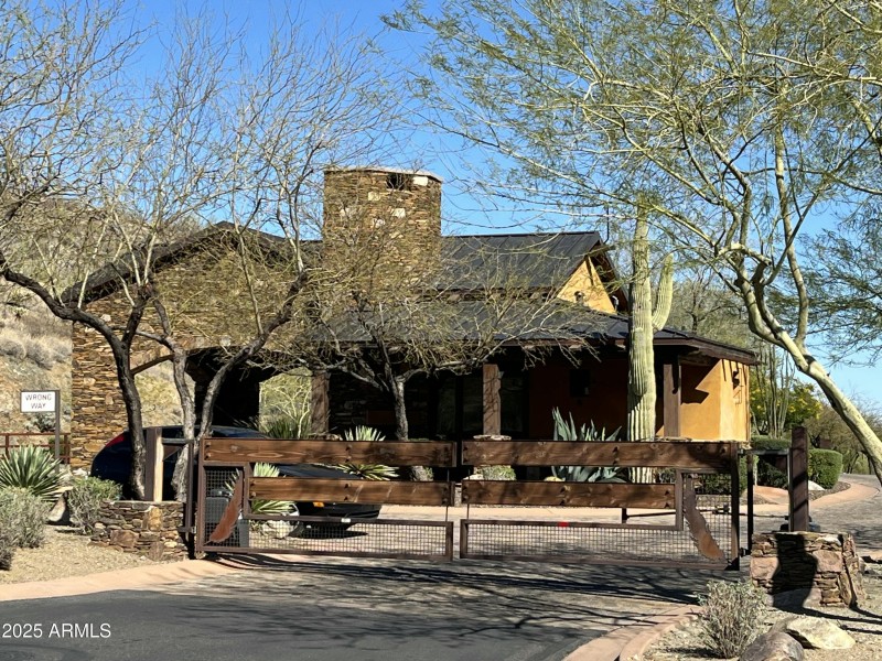 Eagles Nest Gate House