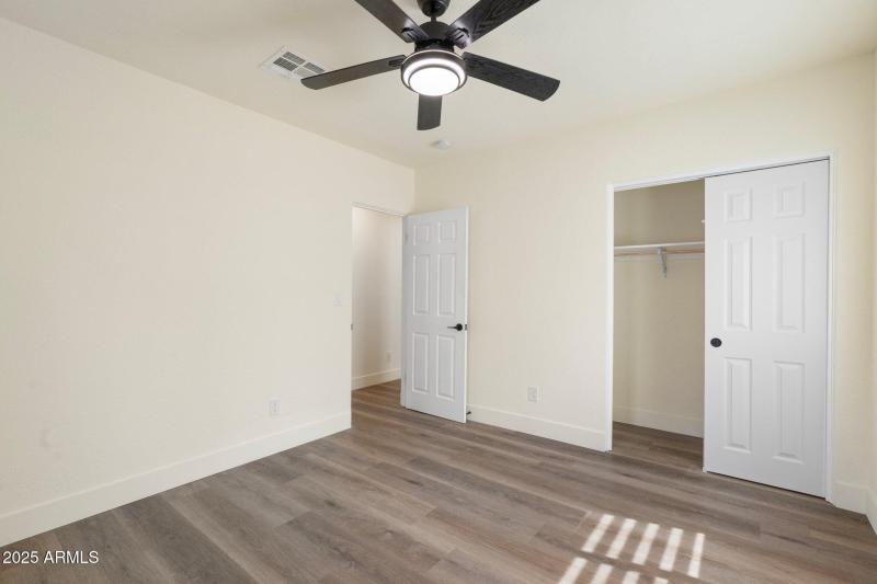 8-web-or-mls-DSC02544 copy