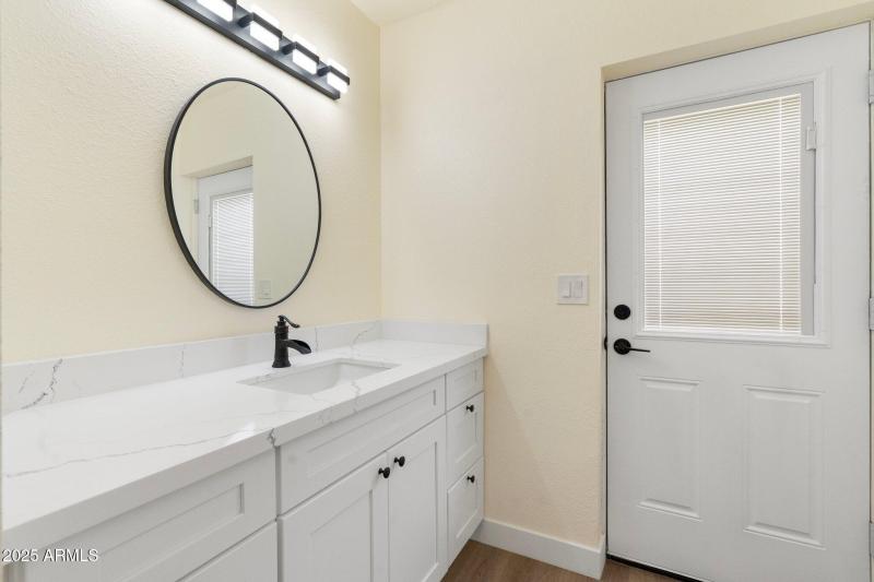 10-web-or-mls-DSC02550 copy (1)