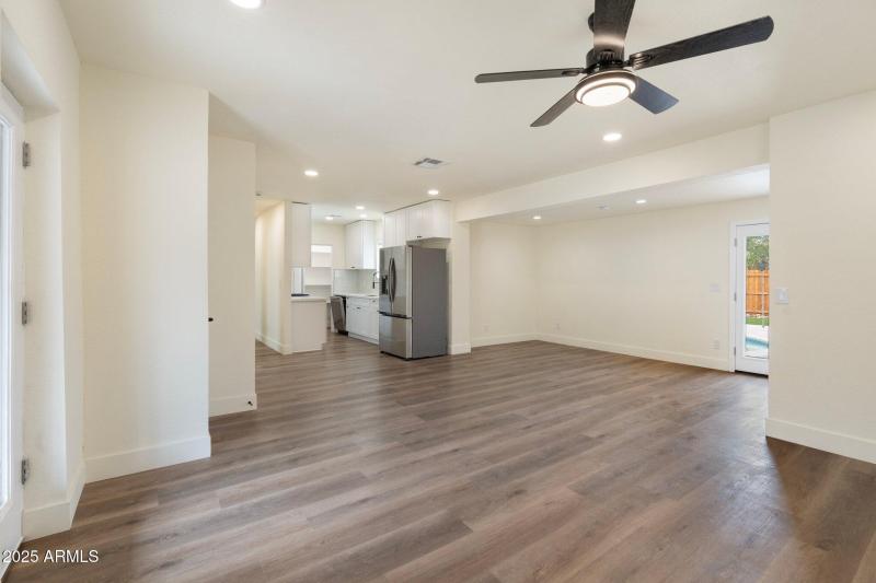 28-web-or-mls-DSC02643 copy