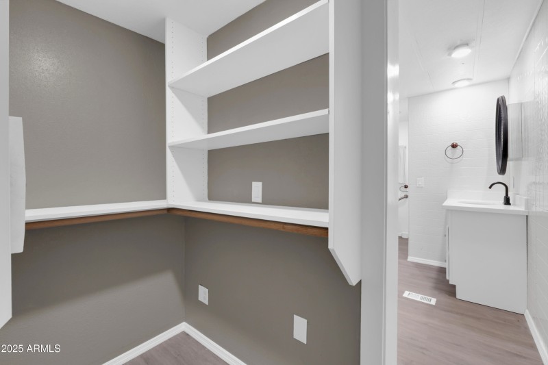 9472 E Escondido Ave-15