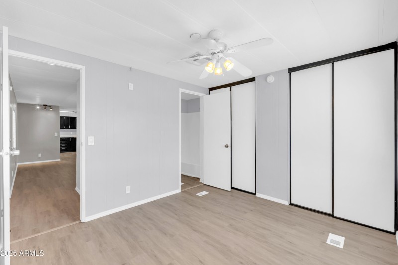 9472 E Escondido Ave-26