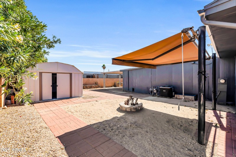 9472 E Escondido Ave-35