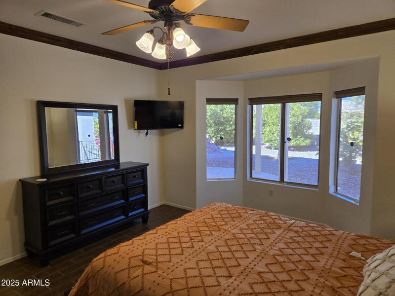 thumbnail_master bedroom 1