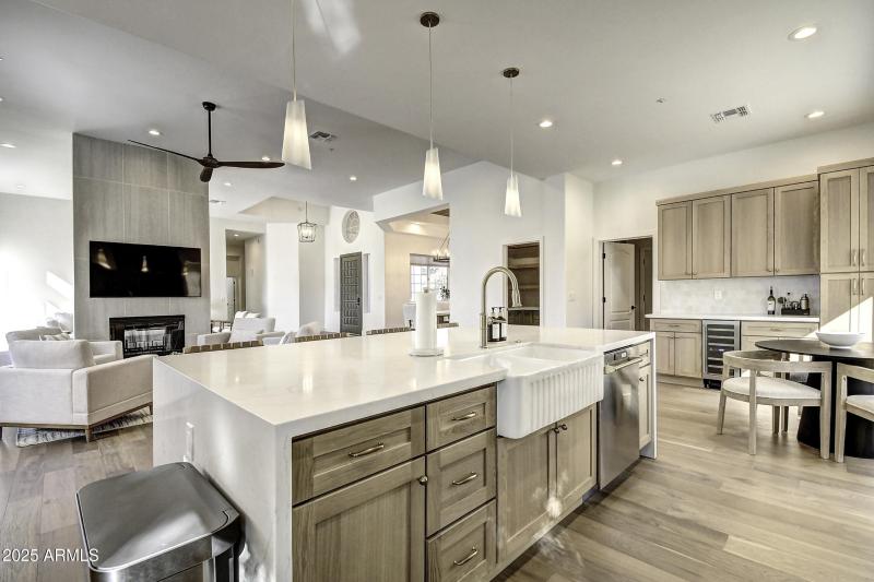 12113 E Sahuaro Dr (22)