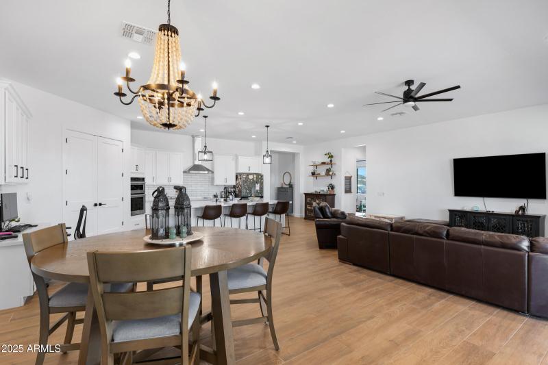 3508 W New Life Ln-11