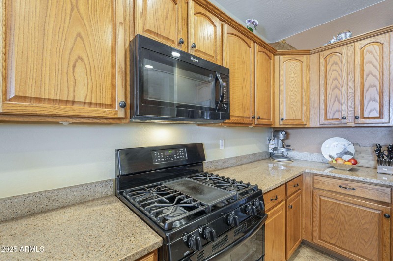 Gas cooktop