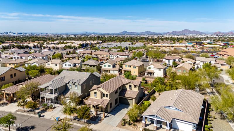 45 - Constance Drone