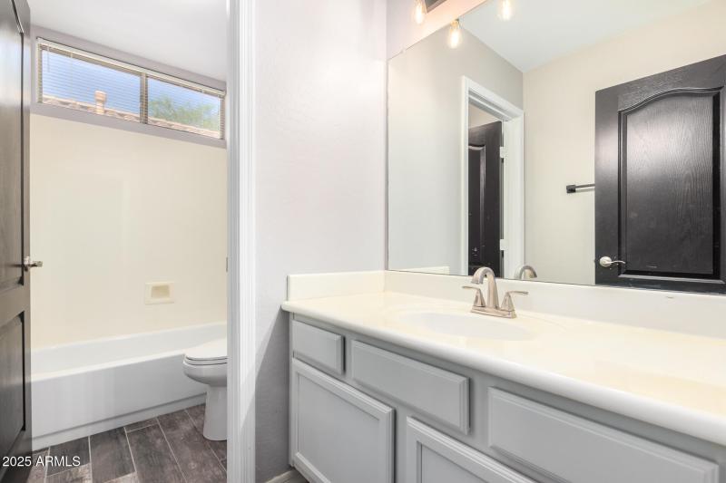 bd1f8ce0b14f093bb5f2c2ff6421aef4