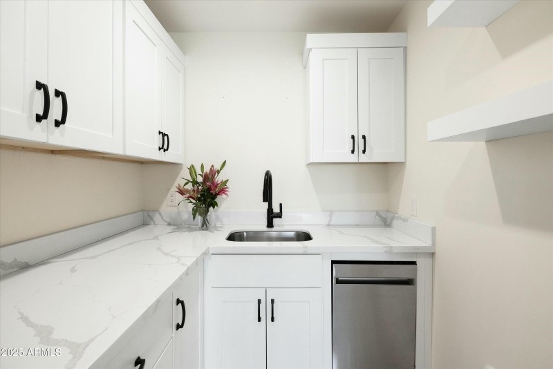 Guest Home - Kitchenette