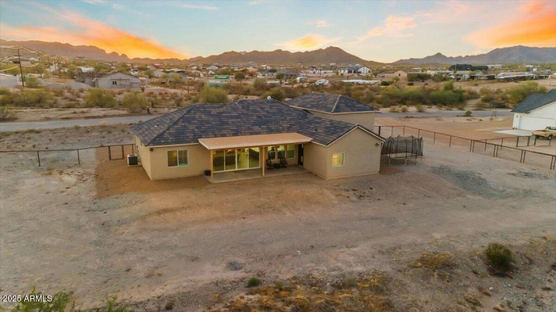 67-Marchant Drone Twilight-06